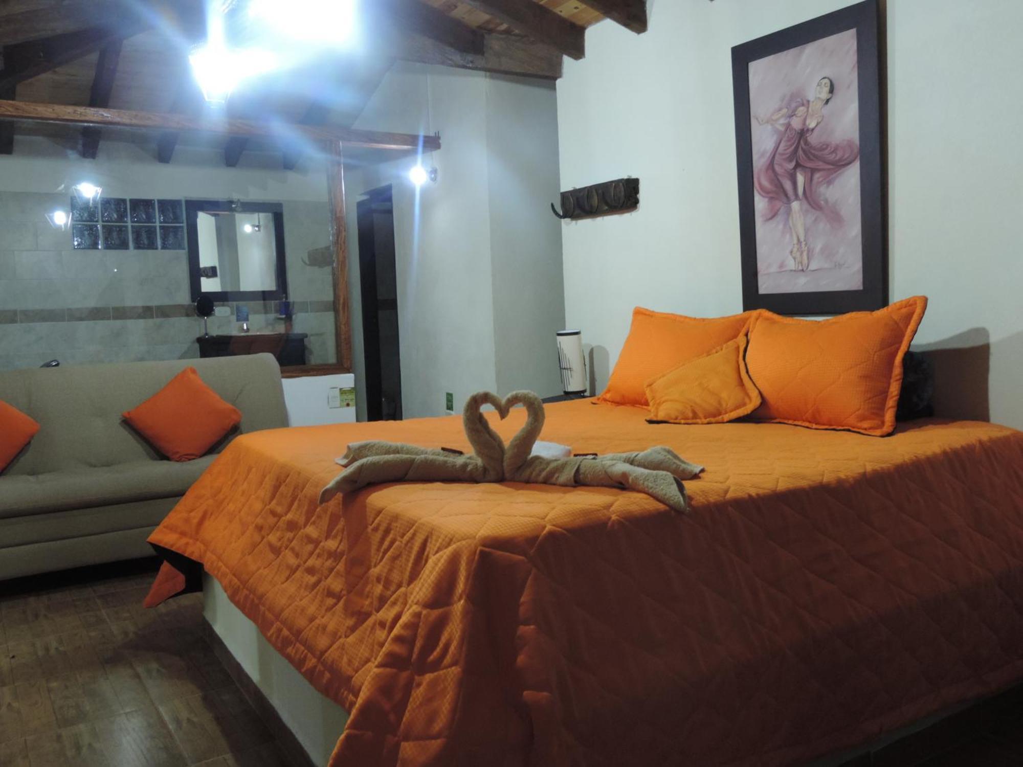 Oak Tree House Guest House Guatape Bagian luar foto