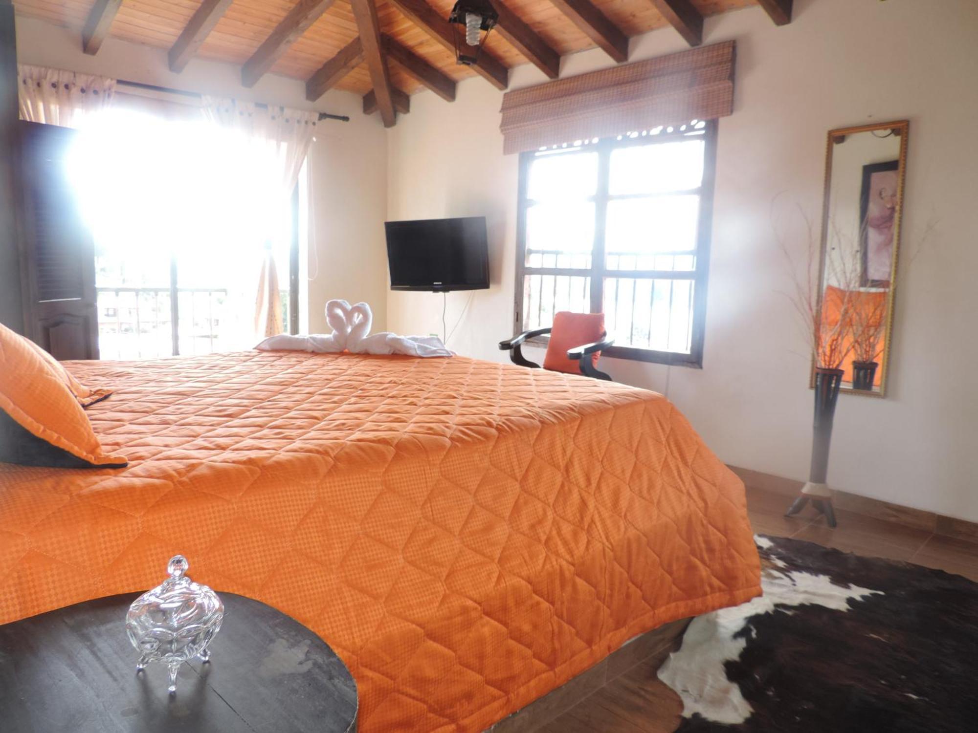 Oak Tree House Guest House Guatape Bagian luar foto