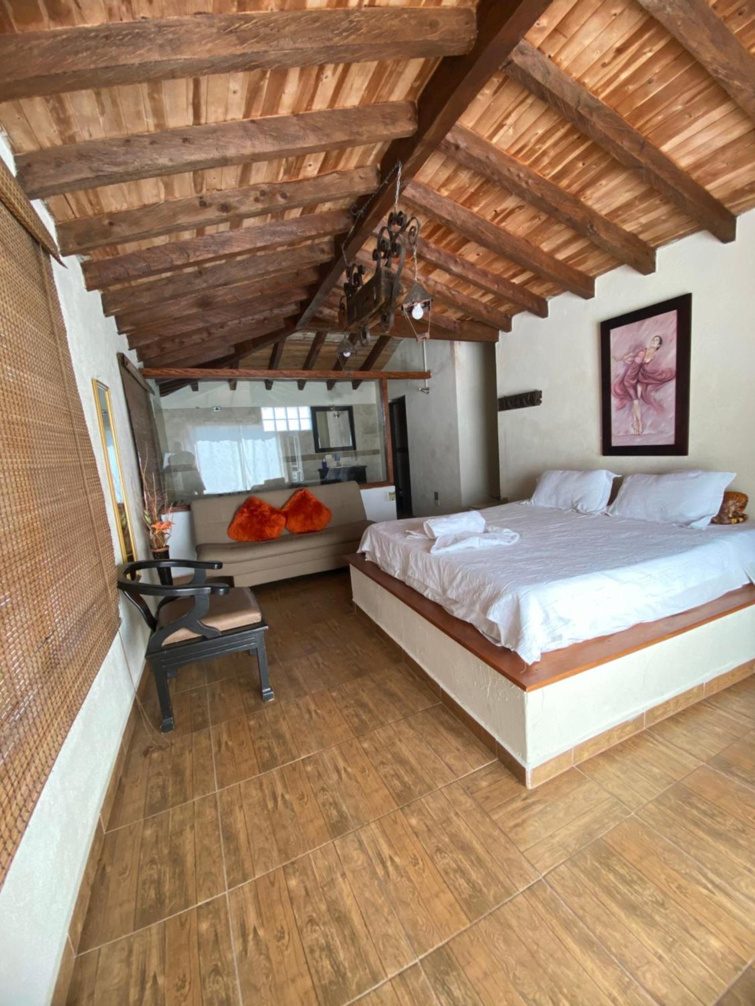 Oak Tree House Guest House Guatape Bagian luar foto